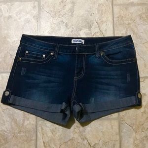 TRUE BLISS CROP SHORT SIZE 11